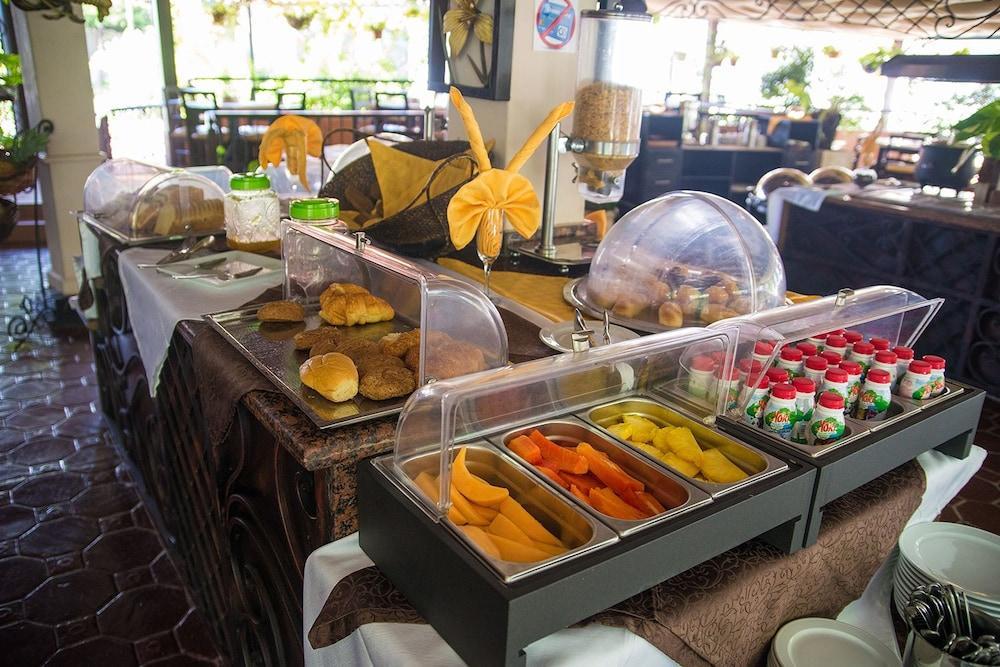 The Mt Hotel Bavaro ภายนอก รูปภาพ